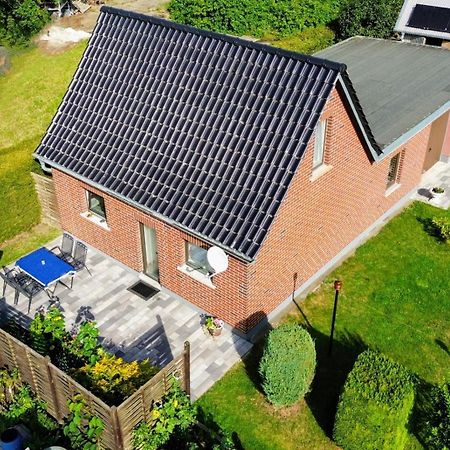 Haeuschen Im Gruenen Jornstorf Exterior foto